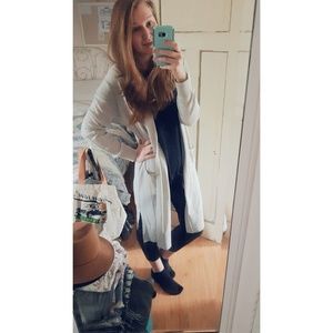 Meet your Posher, Genia